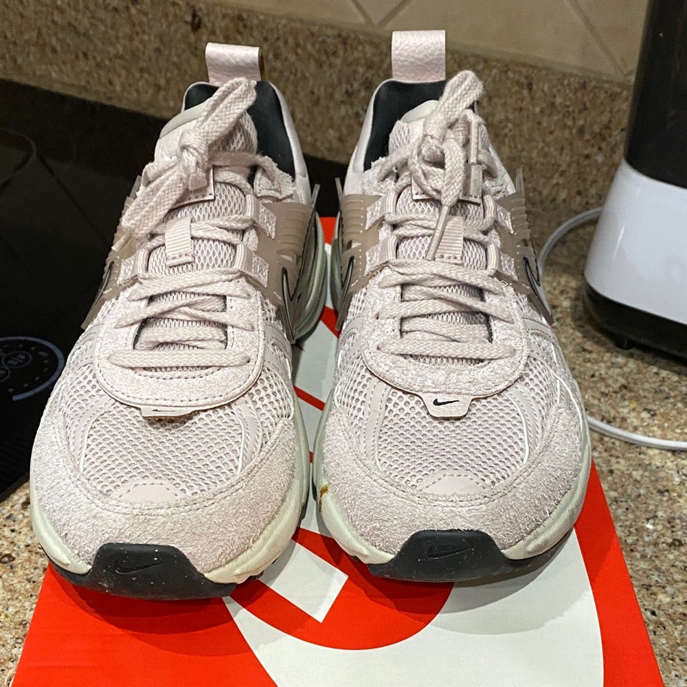 Nike V2K Run Light pink  Shoes